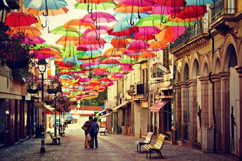 Rực rỡ phố ‘ô bay’ ở phố Agueda Bồ Đào Nha