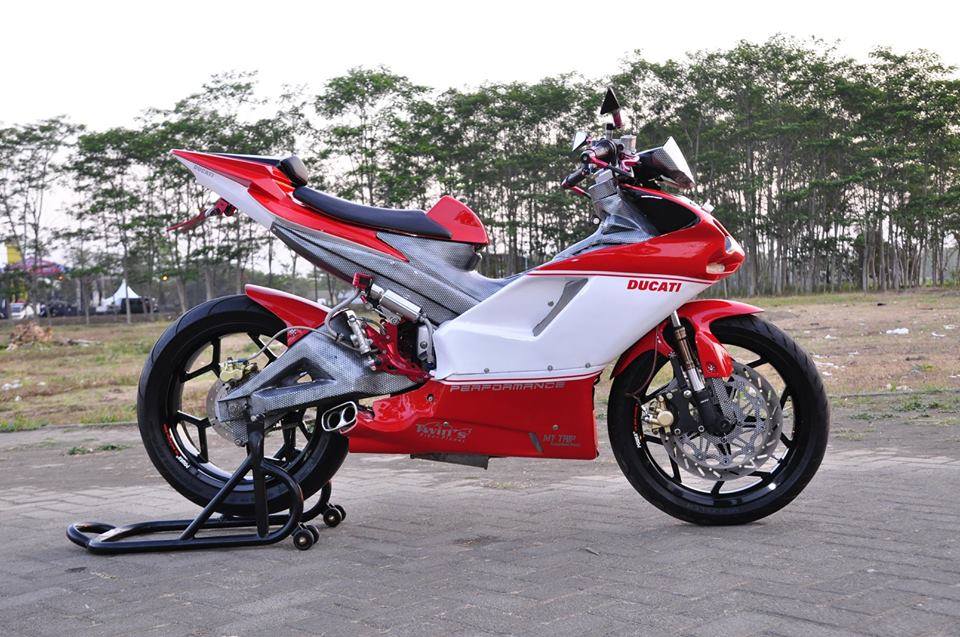 Bản độ Exciter cực chất thành một chiếc siêu mô tô Ducati