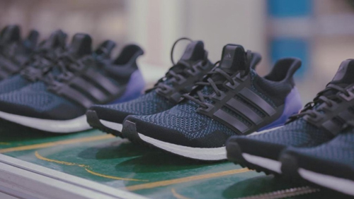 Ultra Boost - giày chạy bộ mới của Adidas