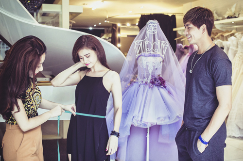 Trương Quỳnh Anh cùng Tim thử đồ cưới diễn thời trang