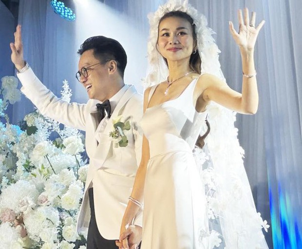 3 bộ váy cưới tuyệt phẩm của cô dâu Thanh Hằng