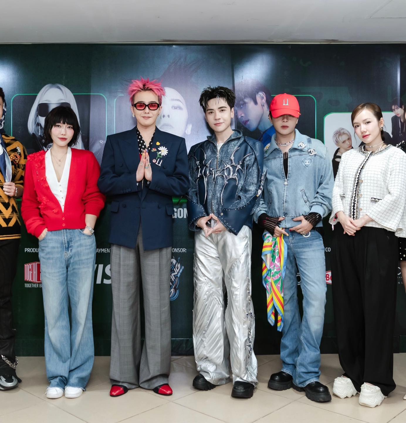 Dàn sao Việt khi chụp hình cùng thần tượng G-Dragon
