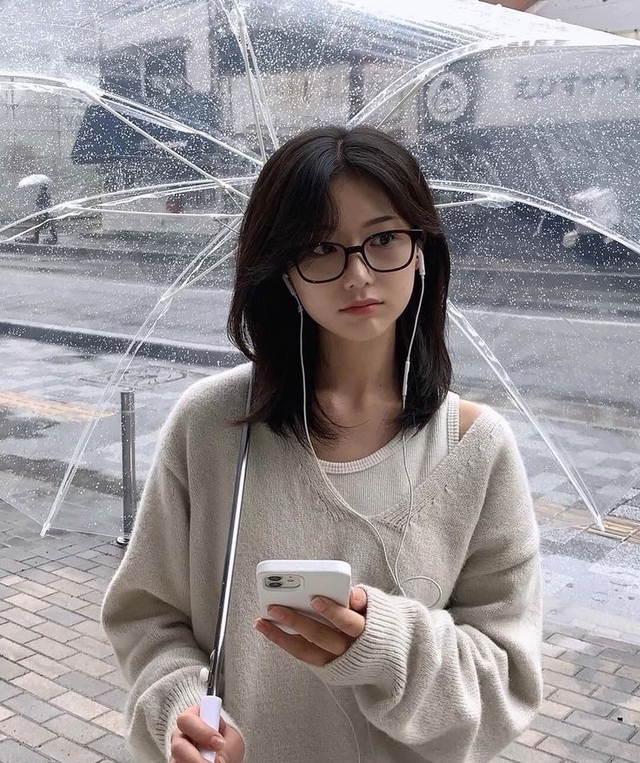 Nana đau đớn xoá sạch quá khứ ‘bad girl’