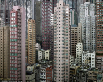 Cuộc sống chui rúc ở chung cư giá rẻ tại Hồng Kông