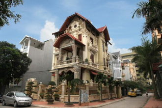 Ngôi biệt thự phong cách Pháp đẹp lộng lẫy của đại gia Hà Nội