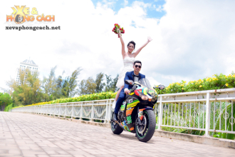 Honda CBR1000RR độ rất chất trong bộ ảnh cưới tuyệt đẹp của Biker Sài Gòn