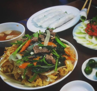 Danh sách 10 con phố nổi danh nhờ món ăn ở Hà Nội 
